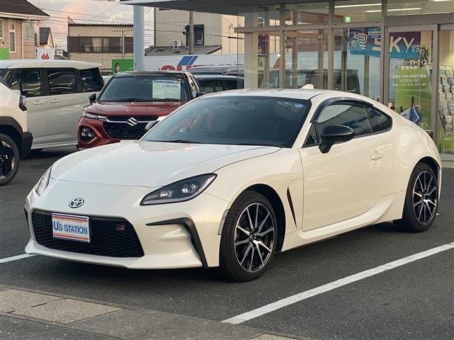TOYOTA / GR86