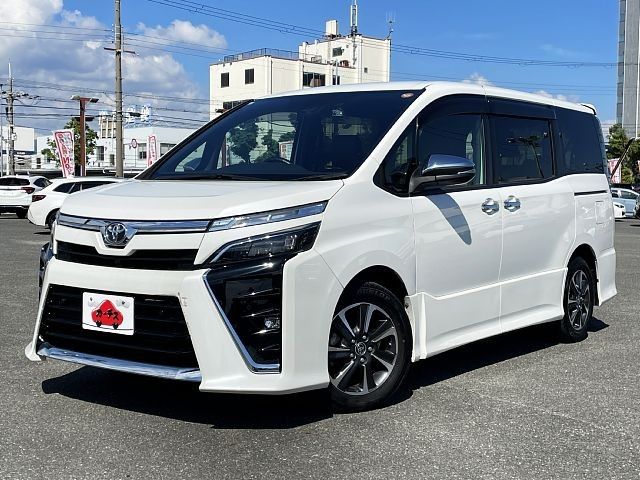 TOYOTA / VOXY