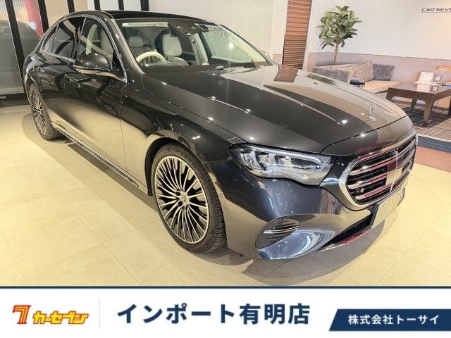 MERCEDES BENZ / MERCEDES BENZ E class sedan