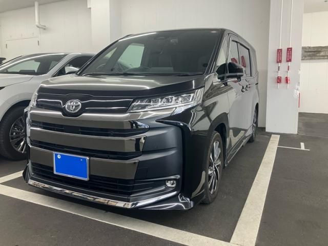 TOYOTA / NOAH