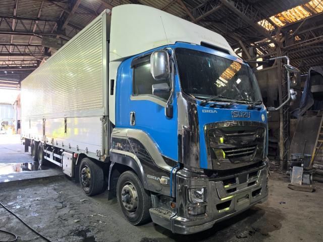 ISUZU / GIGA