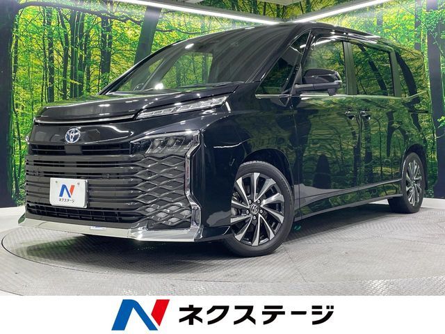 TOYOTA / VOXY HYBRID