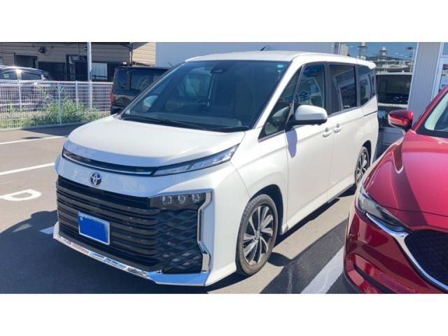 TOYOTA / VOXY