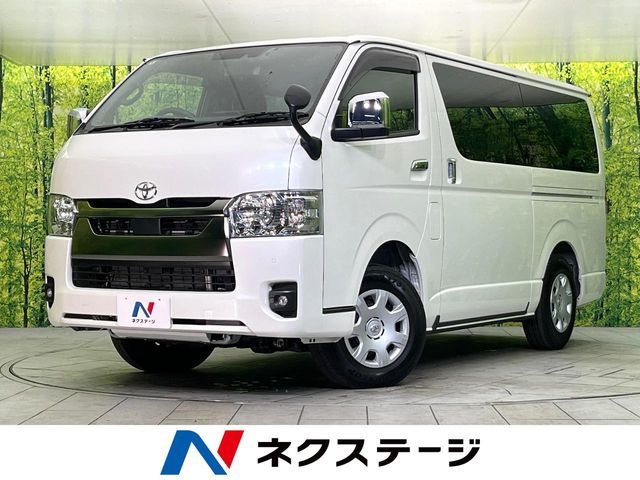 TOYOTA / HIACE van 4WD