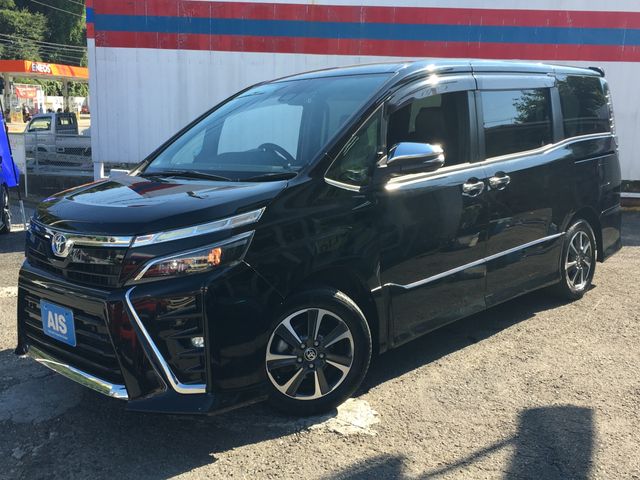 TOYOTA / VOXY