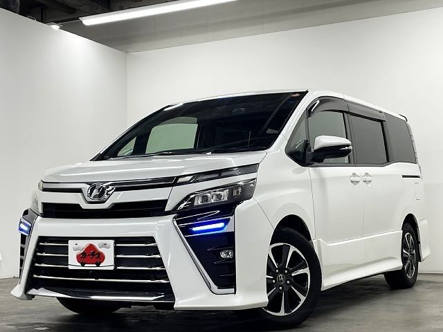TOYOTA / VOXY