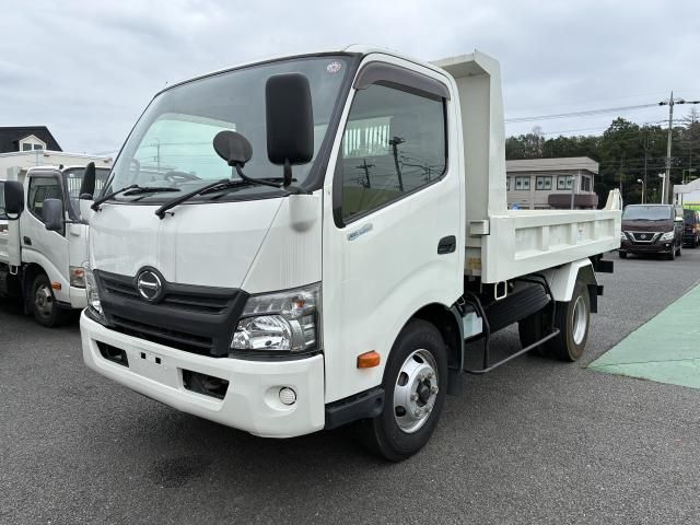Japanese used car Ref# 1722311 HINO / DUTRO