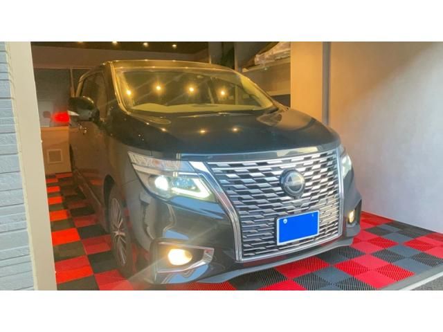 NISSAN / ELGRAND  4WD
