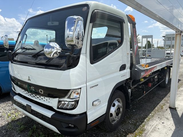 Japanese used car Ref# 1722594 MITSUBISHI / CANTER