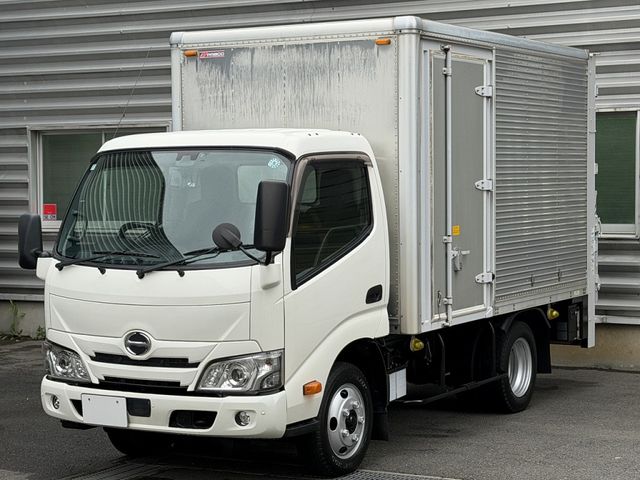 Japanese used car Ref# 1722899 HINO / DUTRO