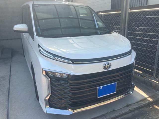 TOYOTA / VOXY