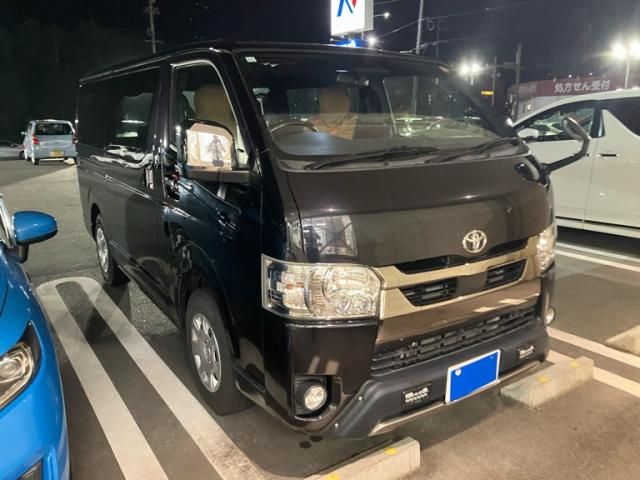 TOYOTA / HIACE van 2WD