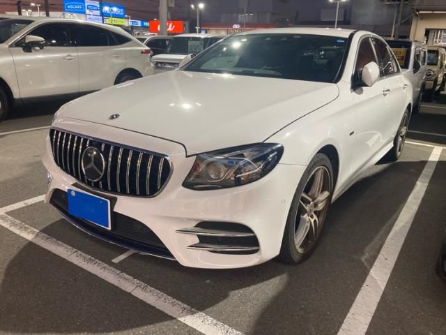 MERCEDES BENZ / MERCEDES BENZ E sedan Plug-in HYBRID