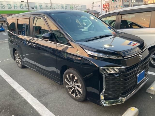 TOYOTA / VOXY