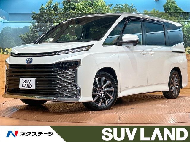 TOYOTA / VOXY HYBRID