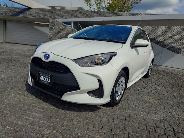 TOYOTA / YARIS HYBRID