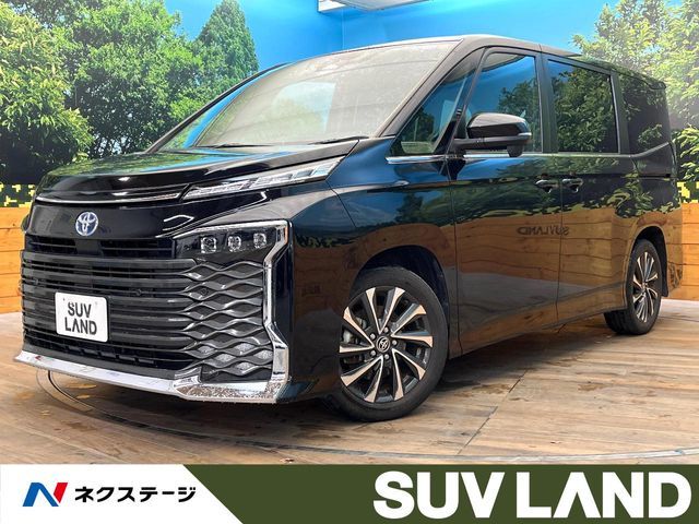 TOYOTA / VOXY HYBRID