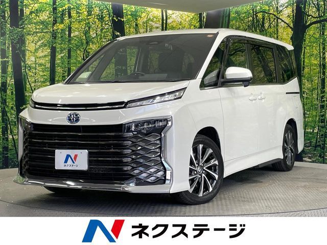 TOYOTA / VOXY HYBRID