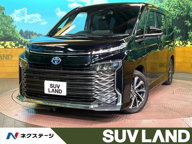TOYOTA / VOXY HYBRID