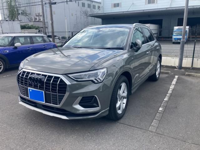 AUDI / AUDI Q3