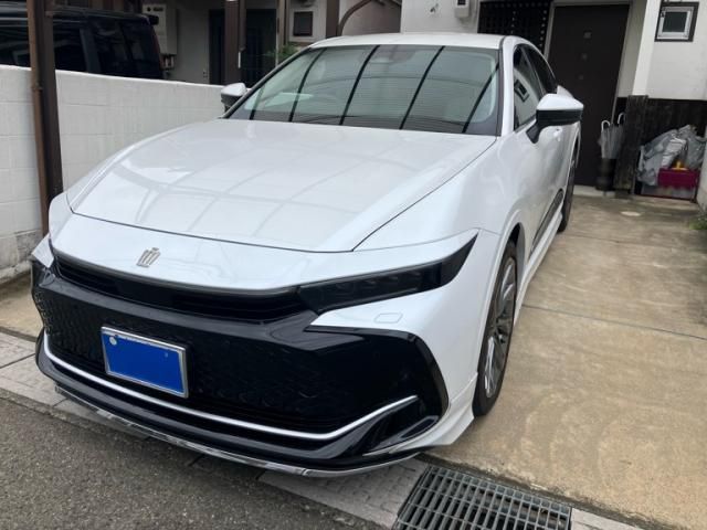 TOYOTA / CROWN CROSSOVER