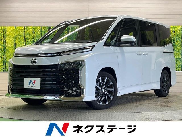 TOYOTA / VOXY HYBRID