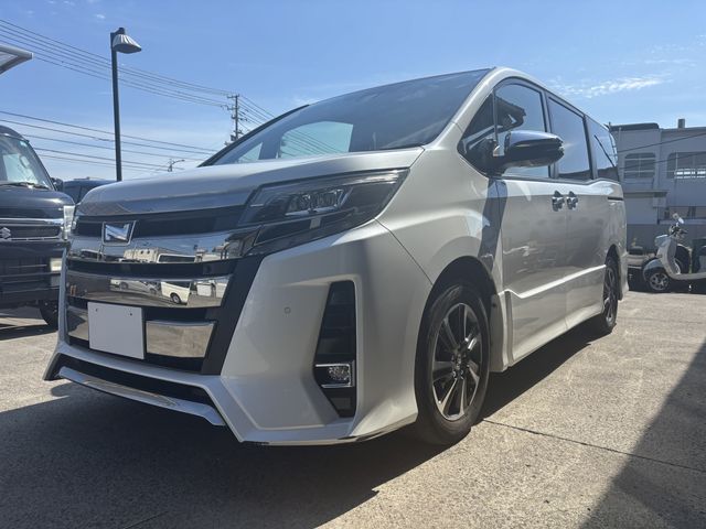 TOYOTA / NOAH