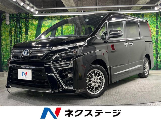 TOYOTA / VOXY HYBRID