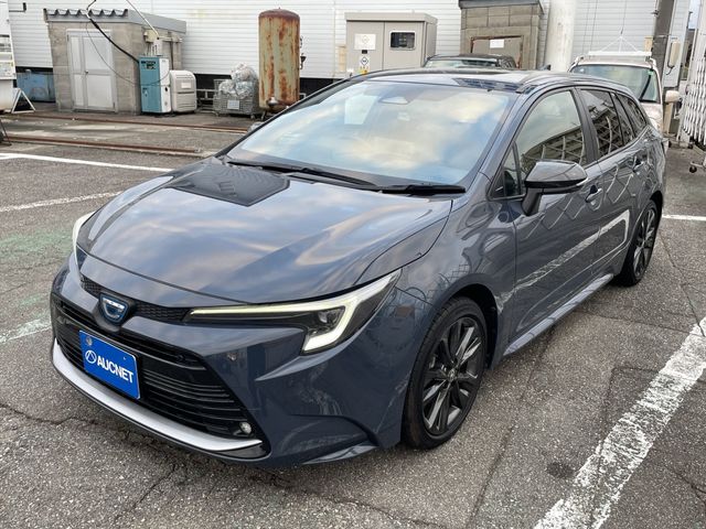 TOYOTA / COROLLA TOURING HYBRID