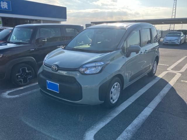 TOYOTA / SIENTA HYBRID