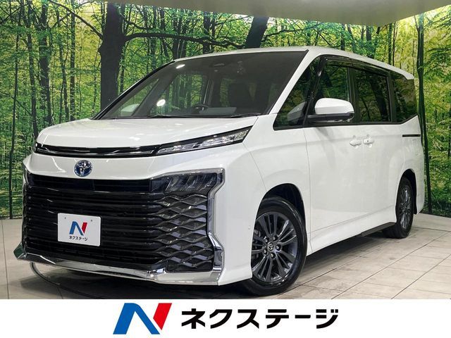 TOYOTA / VOXY HYBRID