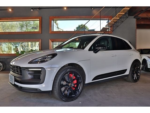 PORSCHE / PORSCHE Macan