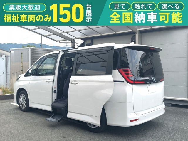 TOYOTA / NOAH HYBRID