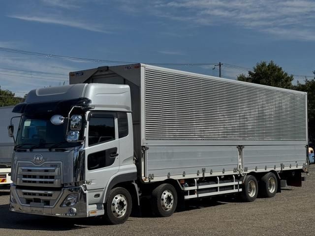 Japanese used car Ref# 1728773 NISSAN DIESEL / Quon