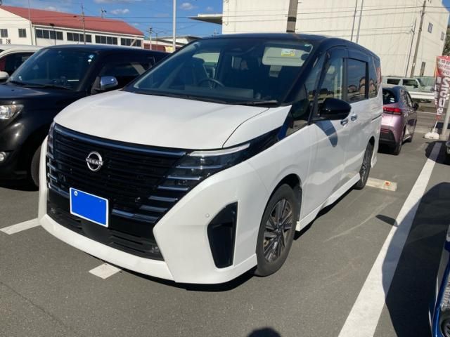 NISSAN / SERENA  WG