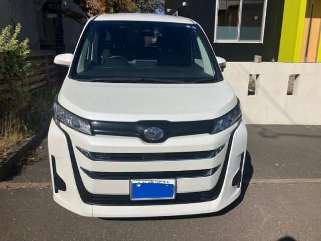 TOYOTA / NOAH 4WD