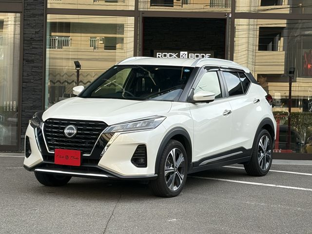 NISSAN / KICKS