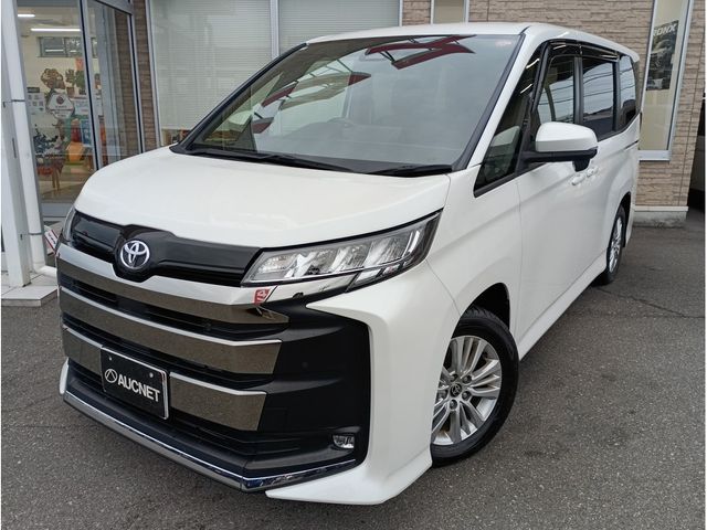TOYOTA / NOAH