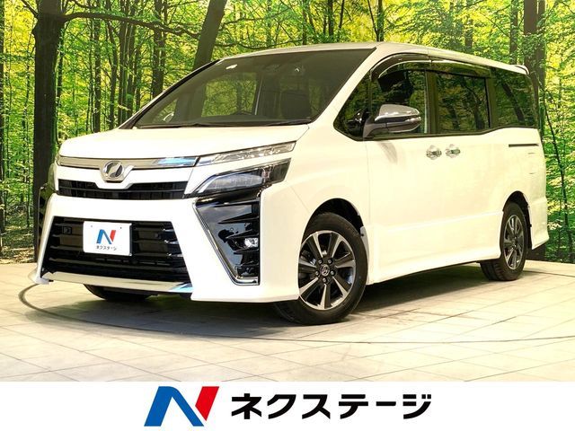 TOYOTA / VOXY