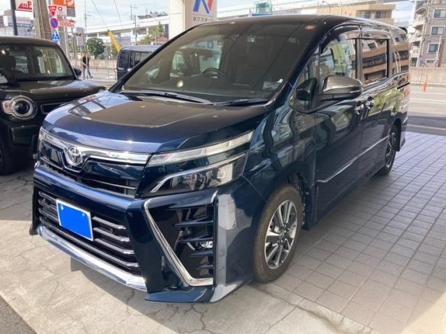 TOYOTA / VOXY