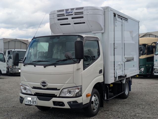 Japanese used car Ref# 1730151 HINO / DUTRO