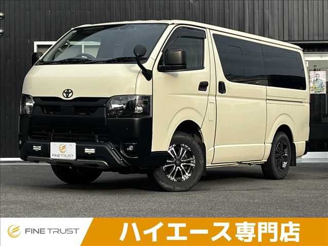 TOYOTA / HIACE van 4WD