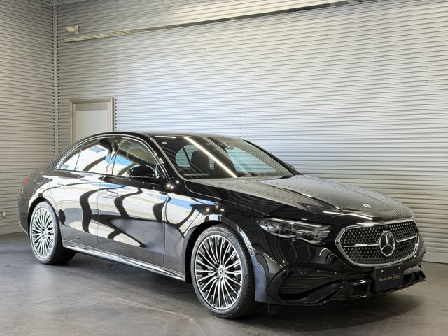 MERCEDES BENZ / MERCEDES BENZ E class sedan