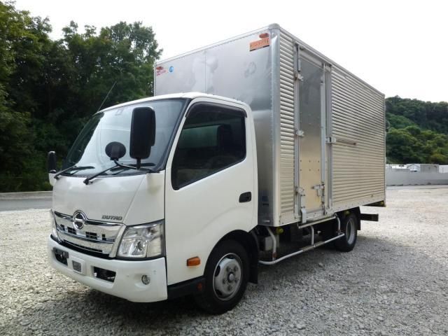 Japanese used car Ref# 1731331 HINO / DUTRO