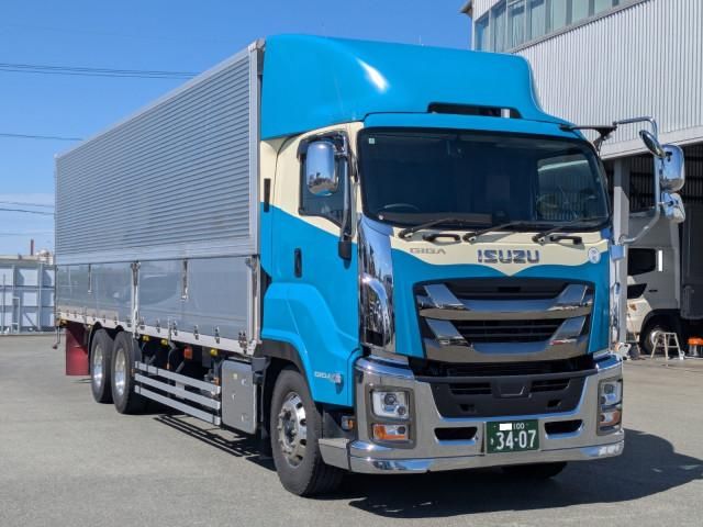 ISUZU / GIGA
