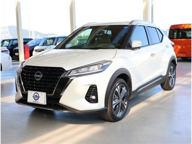 NISSAN / KICKS