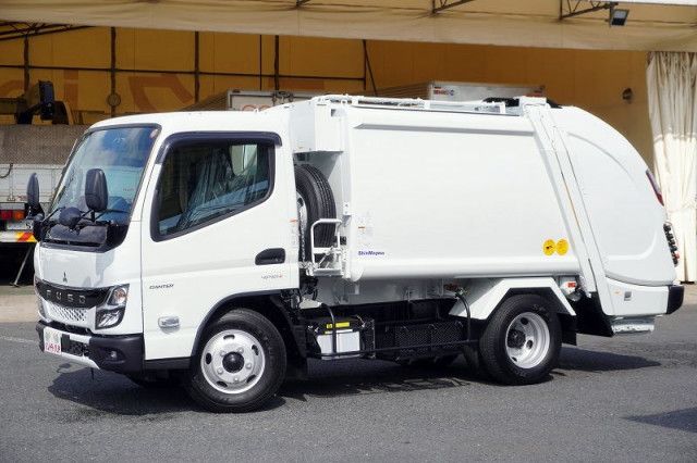 Japanese used car Ref# 1731650 MITSUBISHI / CANTER