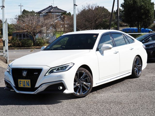 TOYOTA / CROWN sedan hybrid