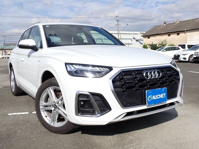 AUDI / AUDI Q5