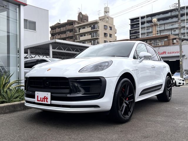 PORSCHE / PORSCHE Macan